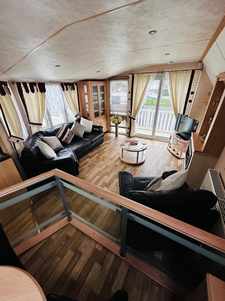 Property building, TV and multimedia, Living room