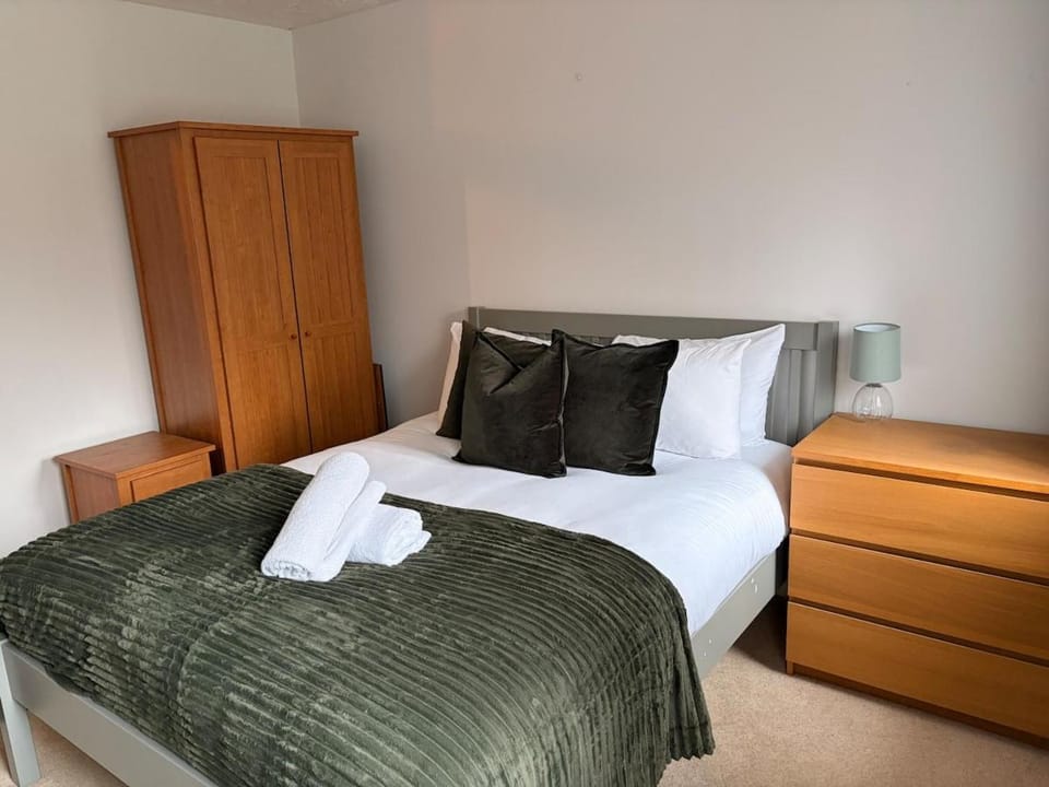 Comfortable 2Bed Home outside Bristol ULEZ, with Parking House in Bristol