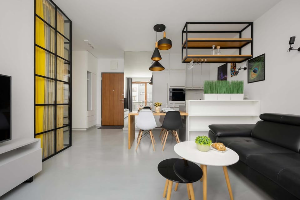 TV and multimedia, Kitchen or kitchenette, Living room, Seating area, Dining area