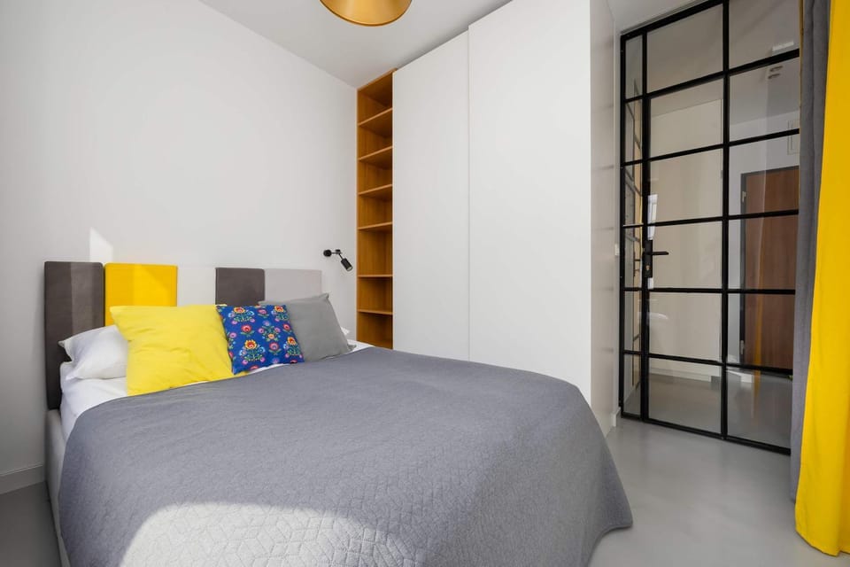 Bed, Photo of the whole room, Bedroom, wardrobe
