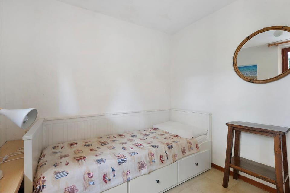 Living room, Bedroom