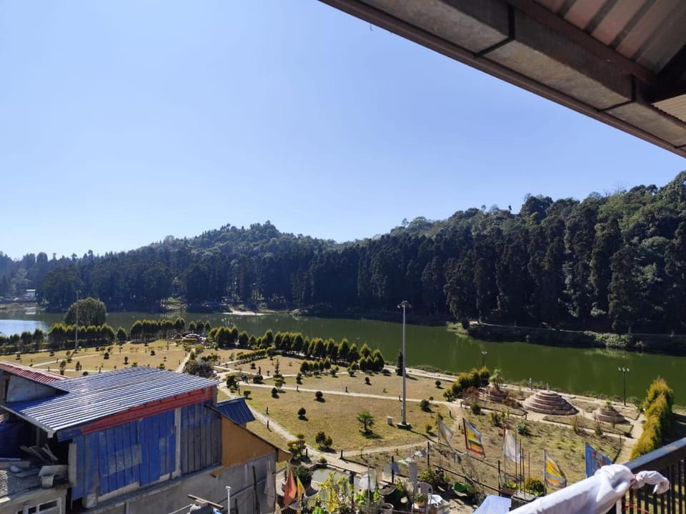Balcony/Terrace, Lake view