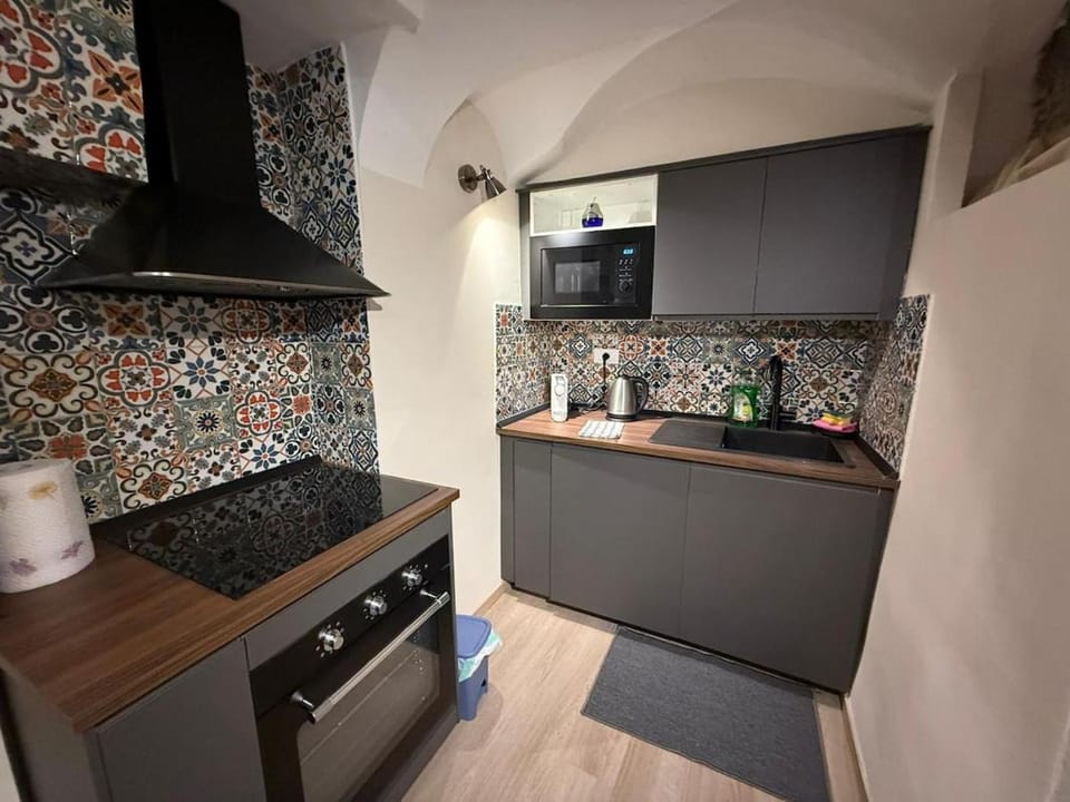 WH-Esra Home-A 2 Minute From Via Matteotti-wifi Apartment in Sanremo