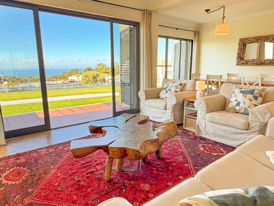 Living room, Sea view
