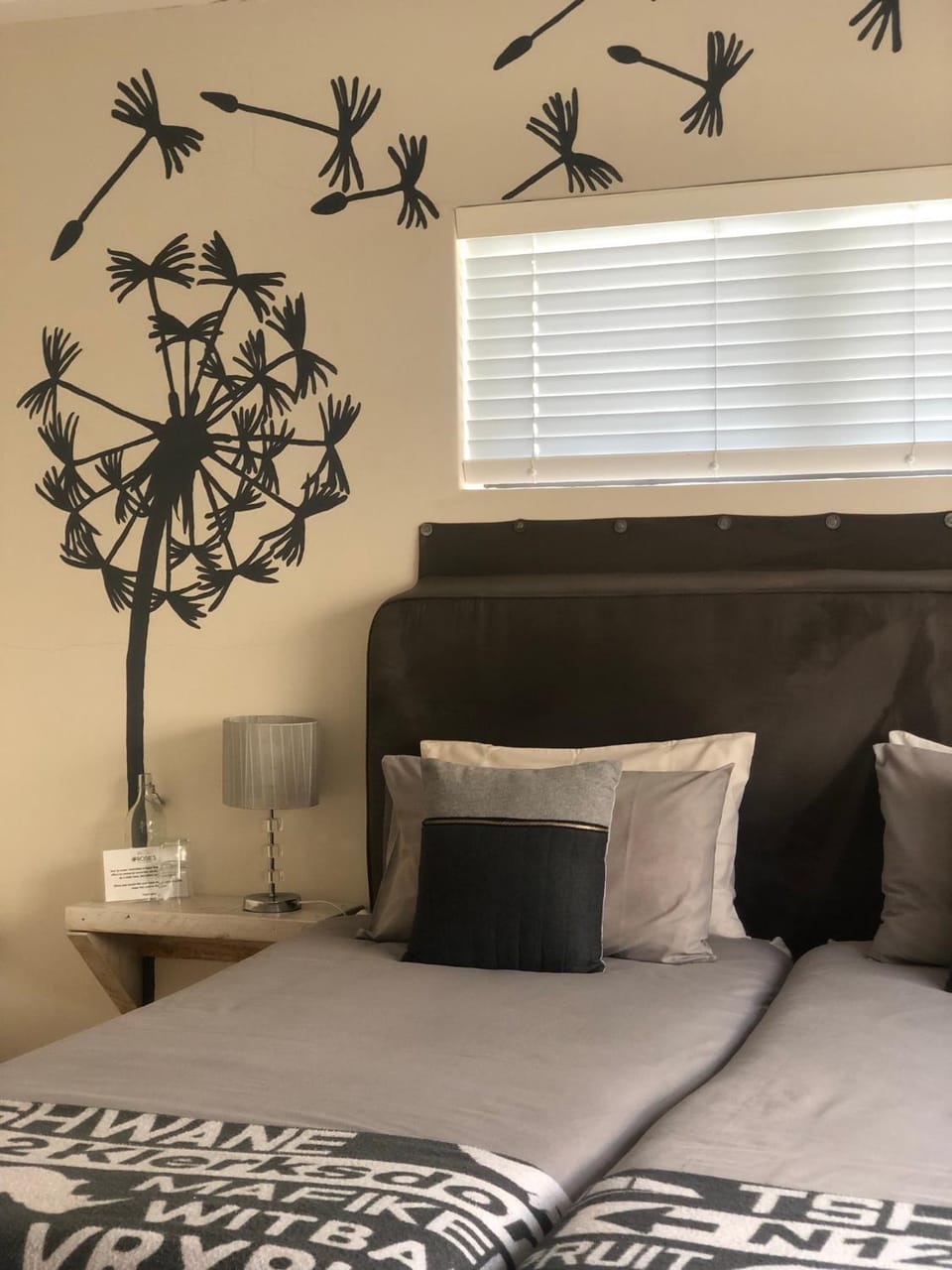 Shower, Toilet, Bed, Bathroom, Bedroom, City view, Mountain view, Sea view, towels