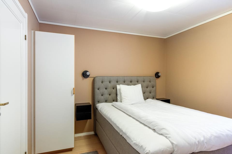 Bed, Bedroom, wardrobe