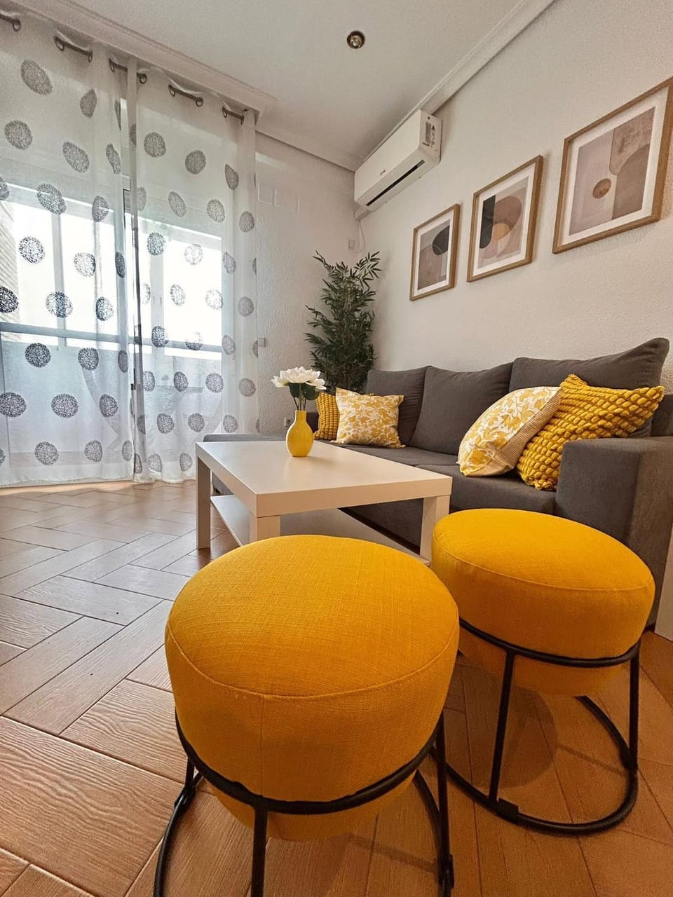 Lounge or bar