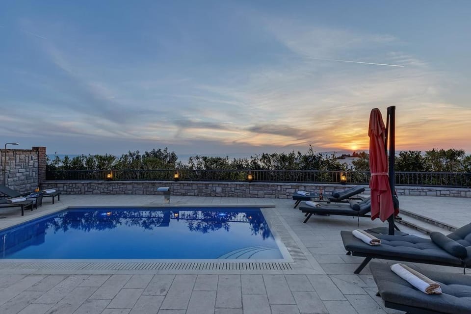 Villa Romeo by Makarska Exklusiv Villa in Makarska