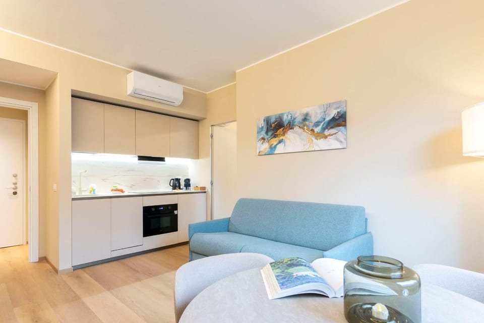 Kitchen or kitchenette, Living room, Dining area