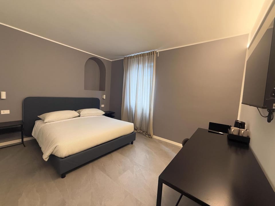 Bed, Photo of the whole room