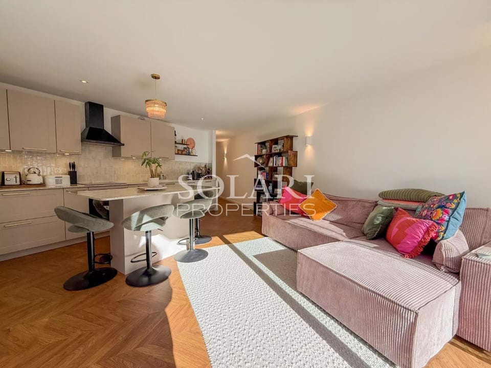 Renovated balcony sea view beaches on foot air conditioning Apartment in Mandelieu-La Napoule