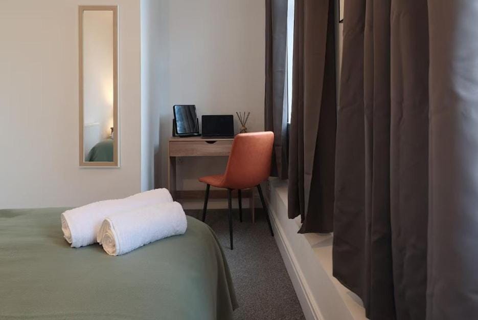 Prime Location City Centre 3BR House with Garden and Private Parking House in Cardiff