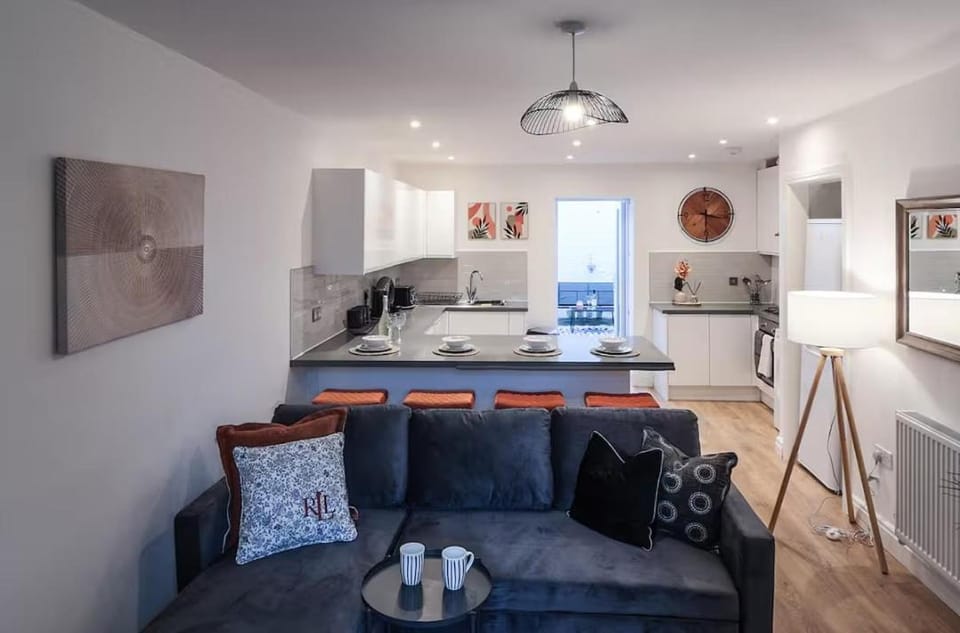 Prime Location City Centre 3BR House with Garden and Private Parking House in Cardiff