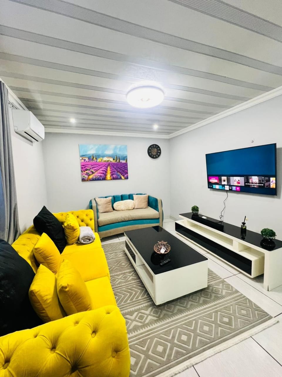 Modern Luxury affordable one Bedroom Apartment in Gauteng