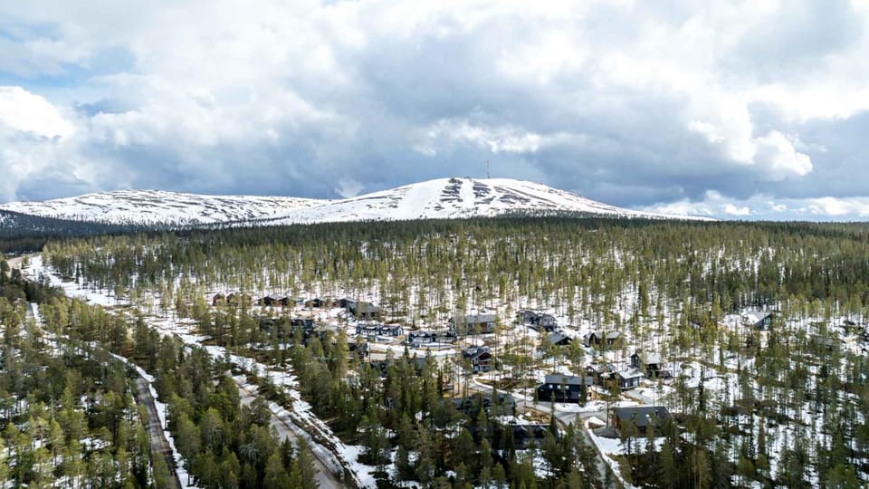 Nearby landmark, Day, Natural landscape, Bird's eye view, Winter, Mountain view