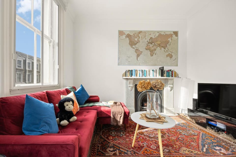 Stylish 2 Bed Flat in Earls Court Apartment in City of Westminster