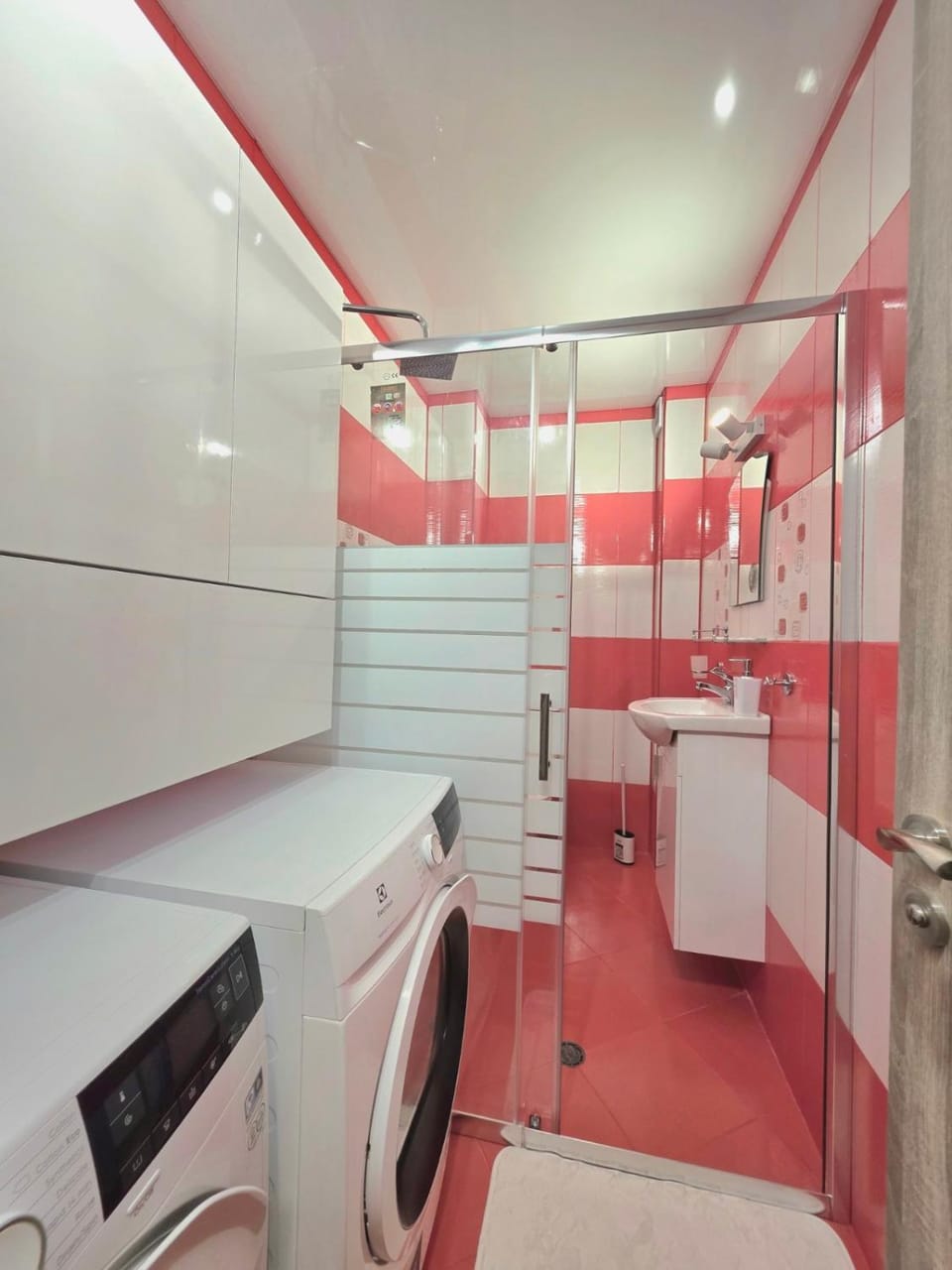 Bathroom, washing machine, dryer