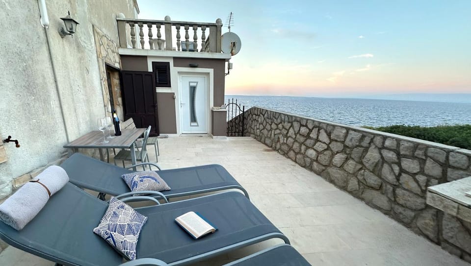Balcony/Terrace, Seating area, Sea view