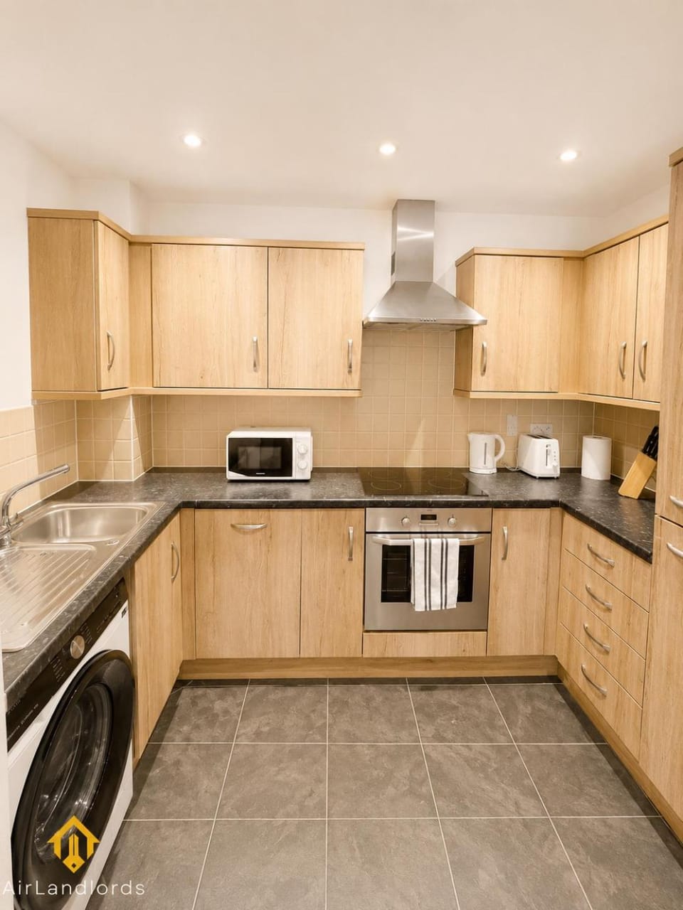Exclusive 1 Bedroom Flat in the Heart of Kingston! Apartment in Kingston upon Thames