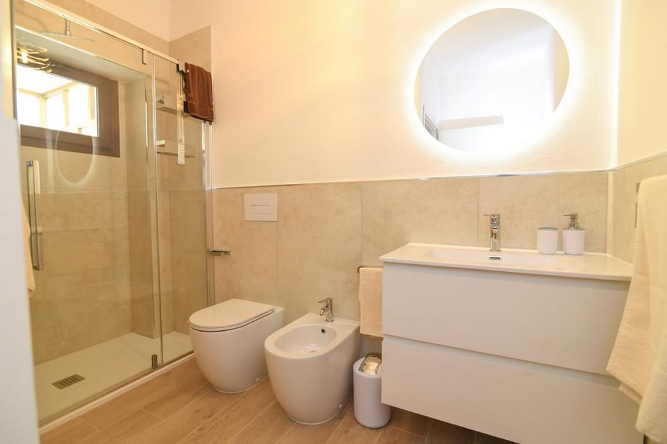 Shower, Toilet, Bathroom, bidet