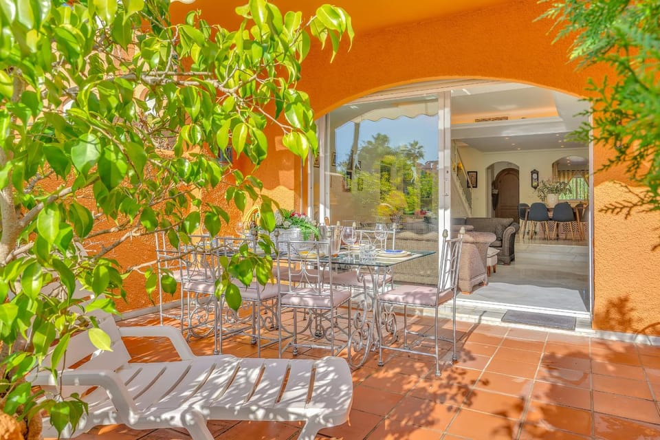 Balcony/Terrace, Garden view
