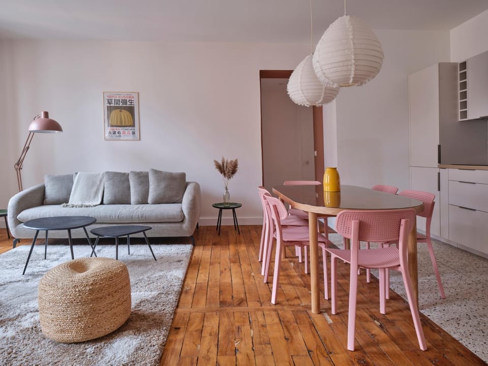 Kitchen or kitchenette, Living room