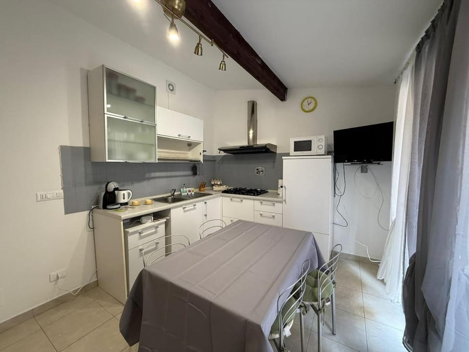 WH-Steve Home-Two-Room Apartment 2 Minutes From Via Matteotti Apartment in Sanremo