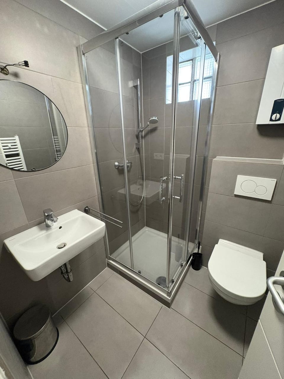 Shower, Bathroom
