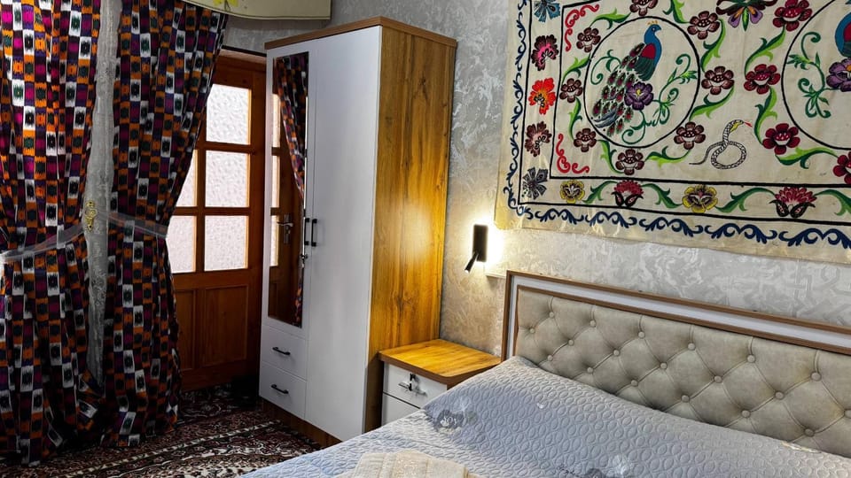 Photo of the whole room, wardrobe