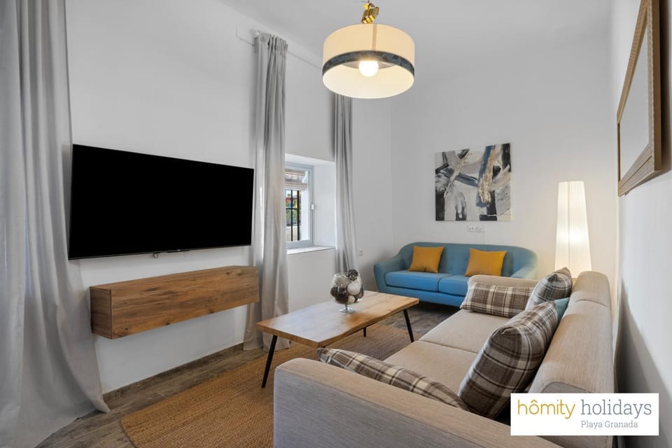 Communal lounge/ TV room, Living room