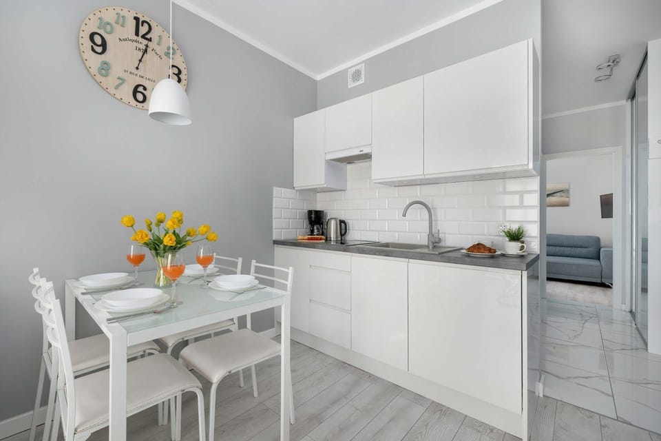 Kitchen or kitchenette, Dining area, pet friendly, stove
