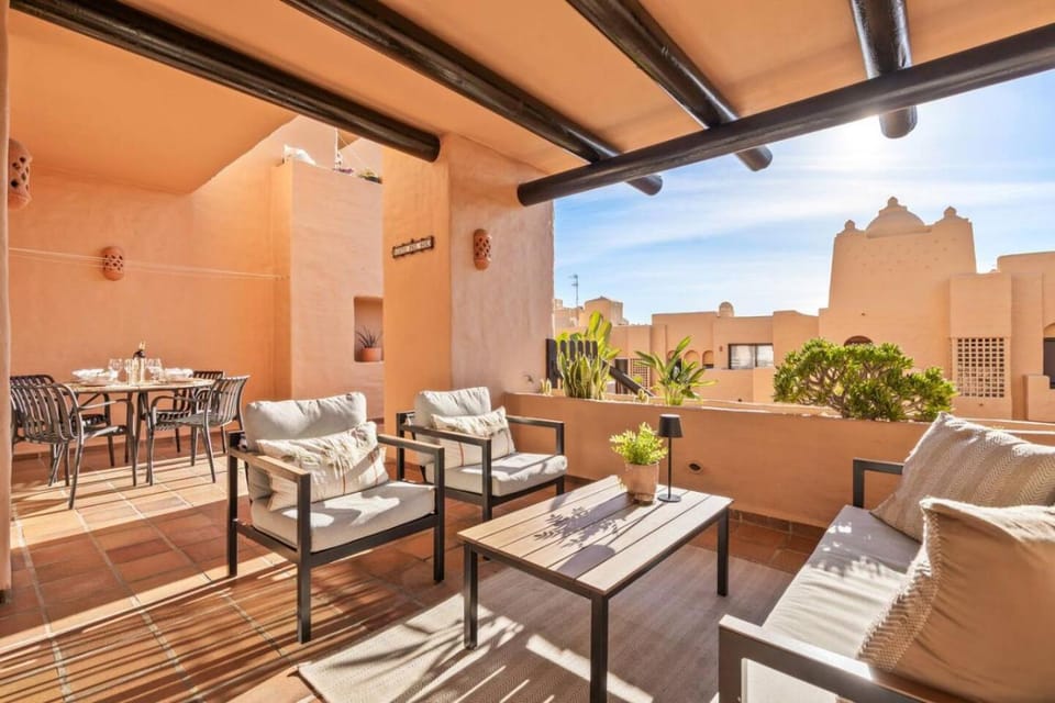 Day, View (from property/room), Balcony/Terrace, Balcony/Terrace, Seating area, Dining area