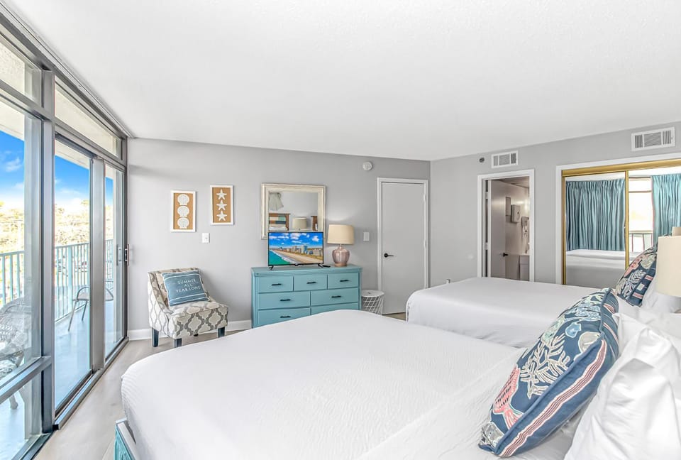 Oceanview! Spacious 2 Bedroom Condo - Sand Dunes 2451 House in Myrtle Beach