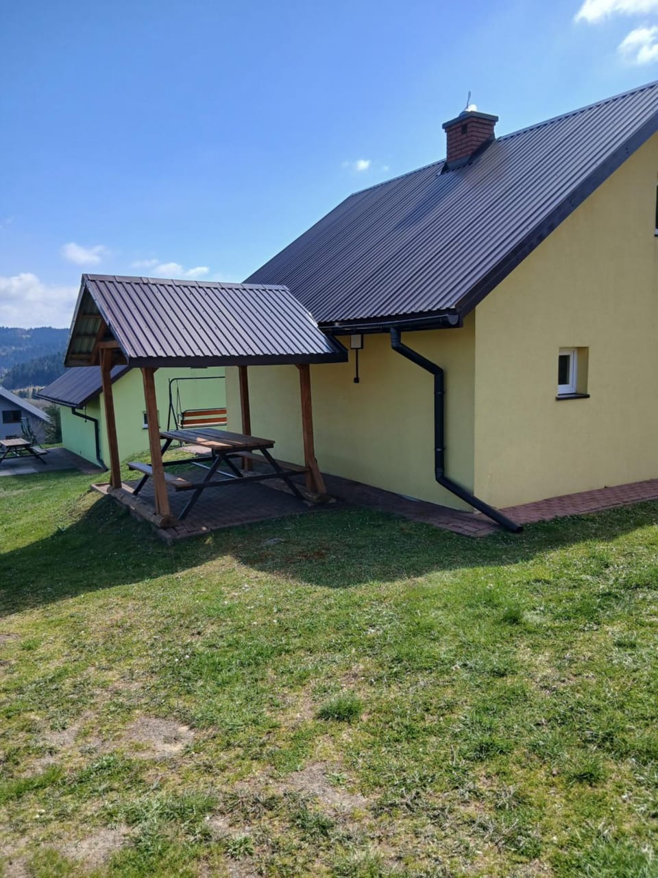 Tęczowe Wzgórze Bieszczady II House in Poland