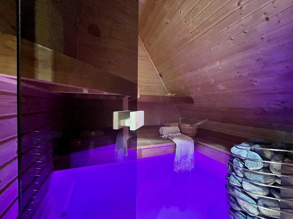 Sauna, Spa and wellness centre/facilities