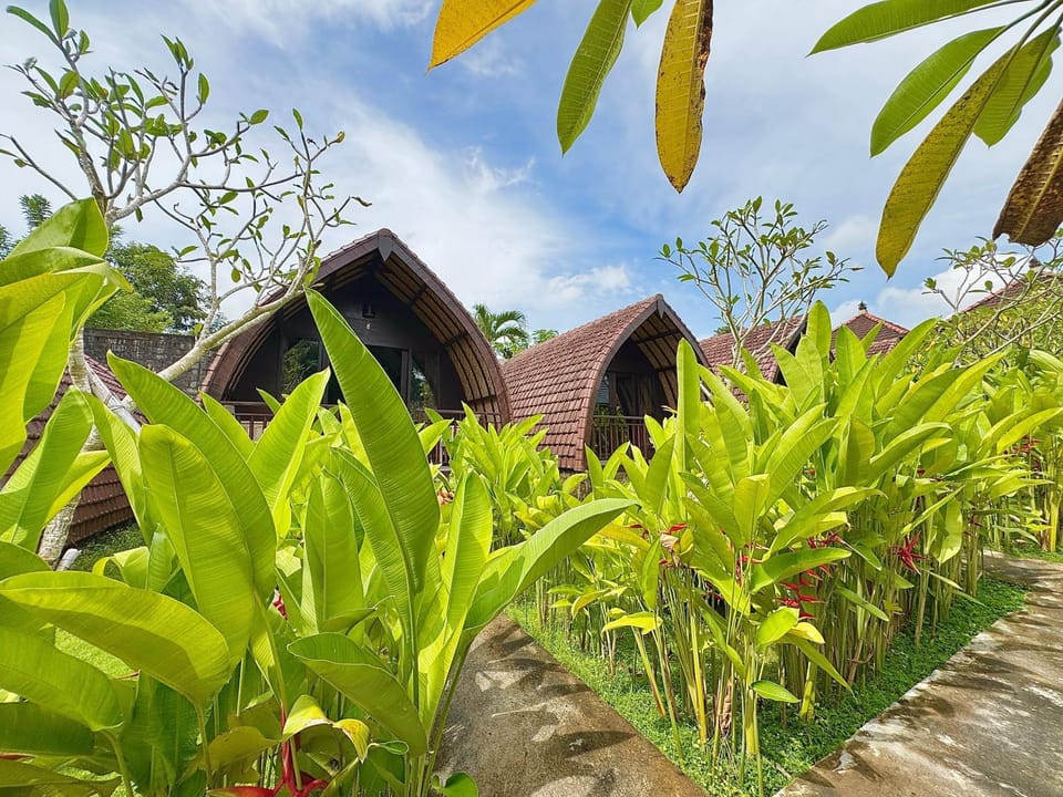Uluwatu Garden Bungalows by Casa de Joglo Bed and Breakfast in Bali