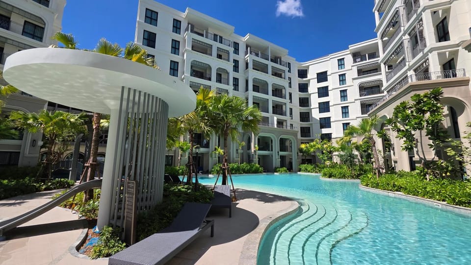 The Title Legendary Bang Tao Beach by Sino-Thai Apartment in Choeng Thale