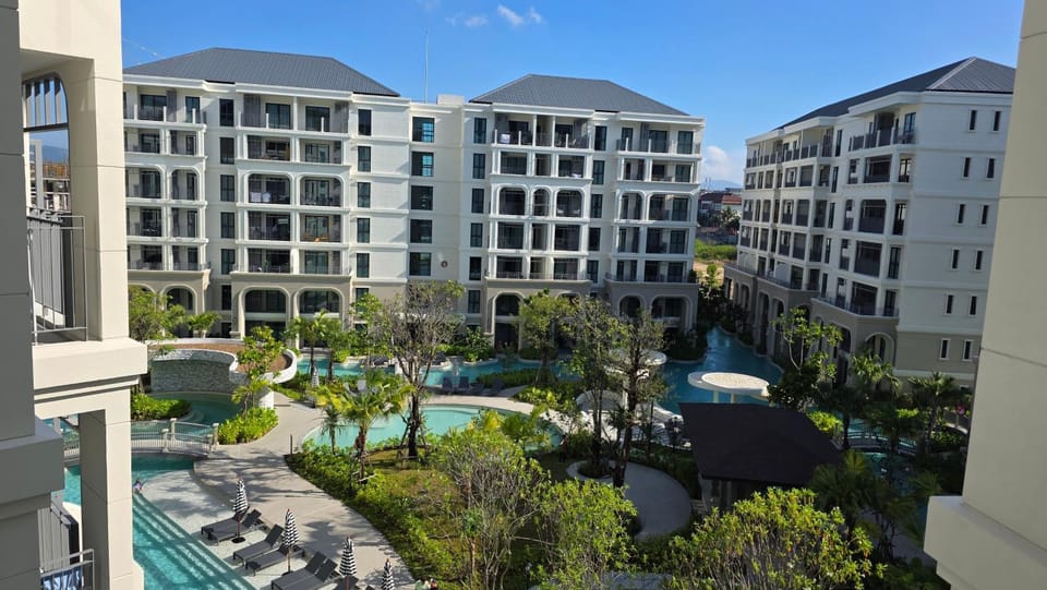 The Title Legendary Bang Tao Beach by Sino-Thai Apartment in Choeng Thale