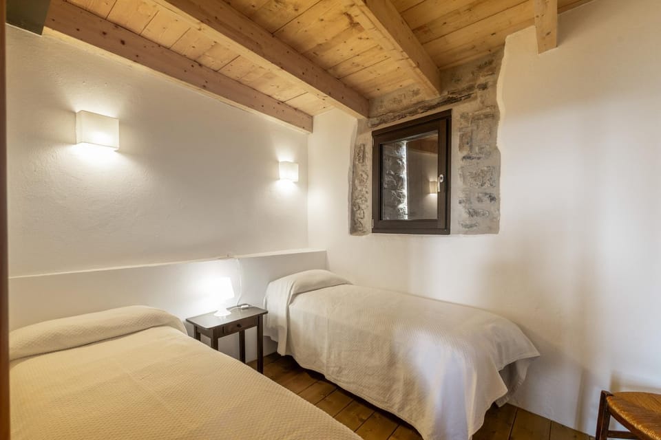 Mas Fogonella House in Ripollès