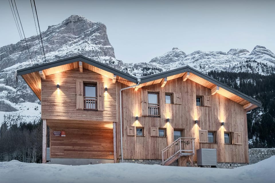 Property building, Natural landscape, Winter, Mountain view