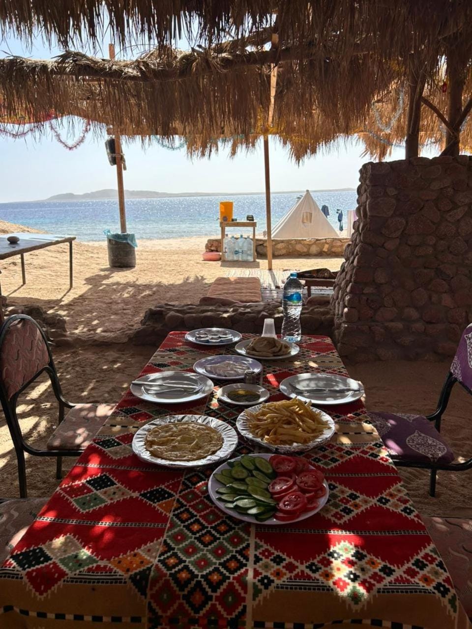 Restaurant/places to eat, Restaurant/places to eat, Food and drinks, Beach, Beach, Food, Breakfast, Breakfast