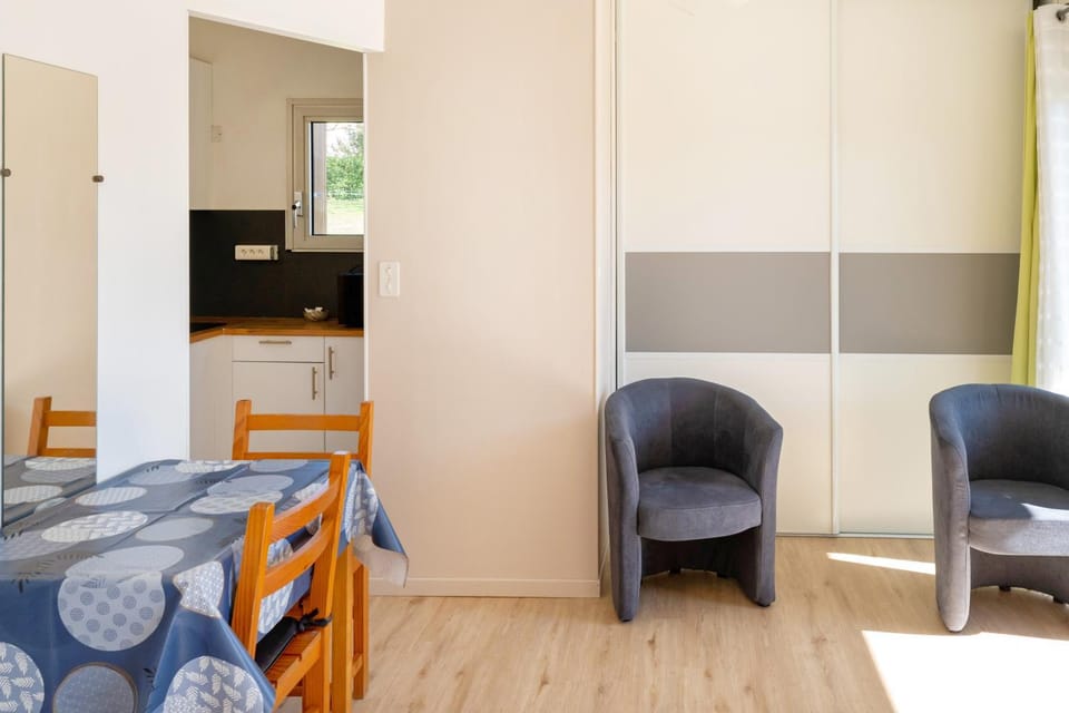 Property building, Living room, Bedroom