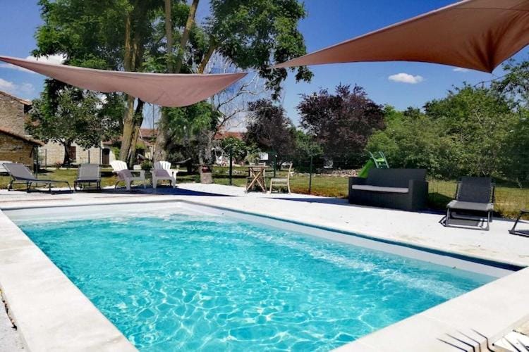 Decorative detail, Swimming pool