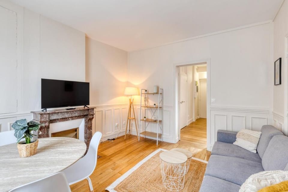 Le confortable & chaleureux - Paris Apartment in Île-de-France