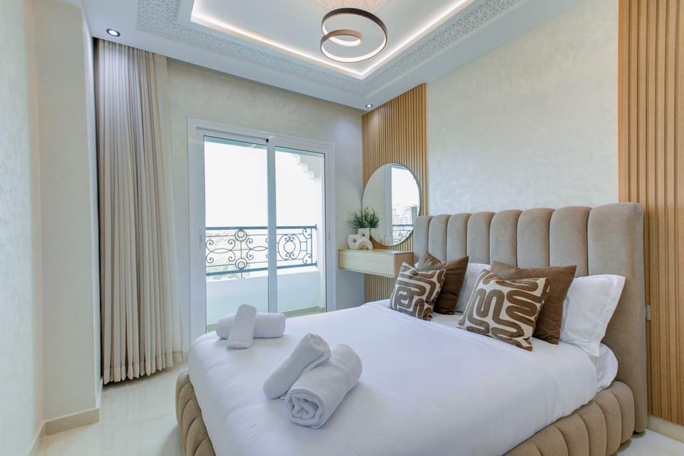 Luxury Apartment Tanger Puerta Del Mar Pool Panoramic View Near Beach 3BR - Fati Apartment in Tangier