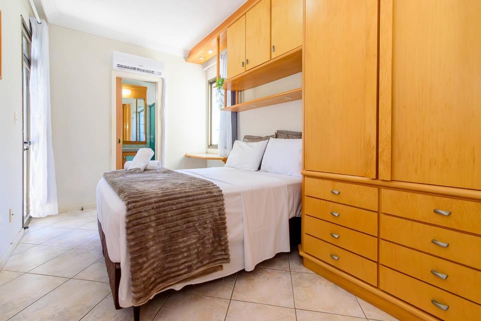 5 min da Praia em Jurerê c/ Churrasq. YJ4314 Apartment in Florianopolis
