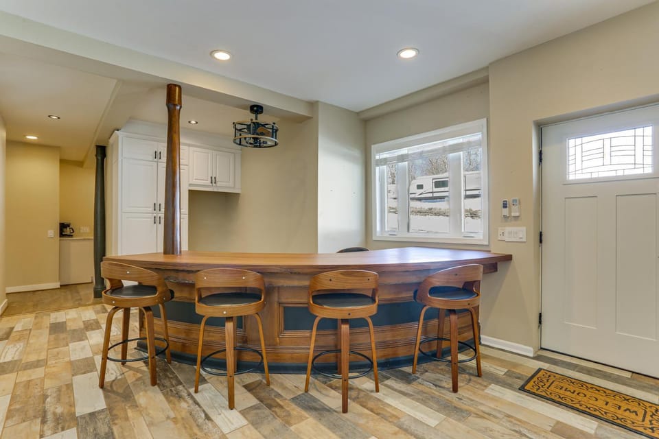 Extended Stay in Skylands! Pet-Friendly Retreat House in Vernon Township