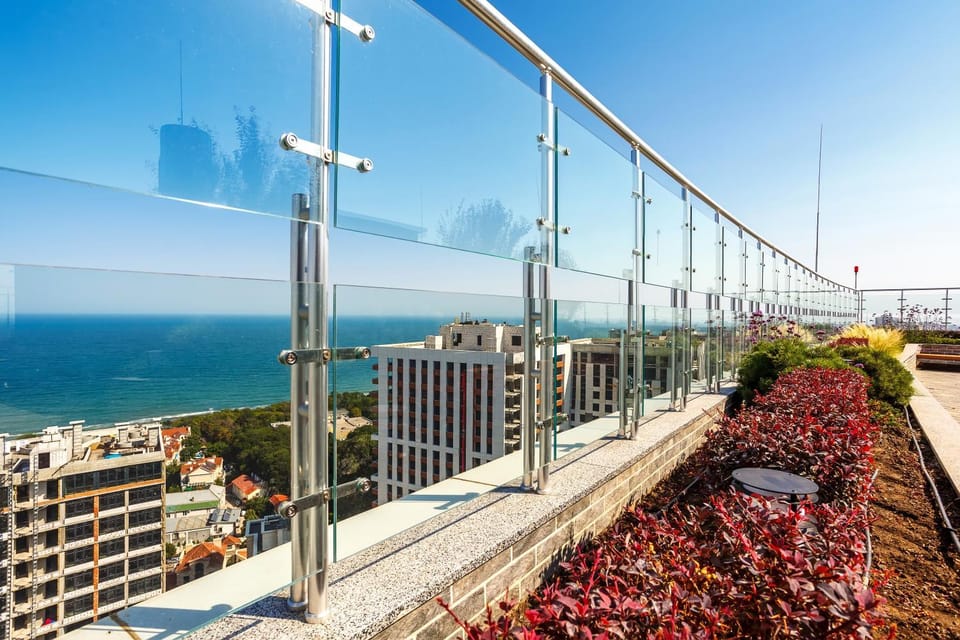 Garden, Sea view