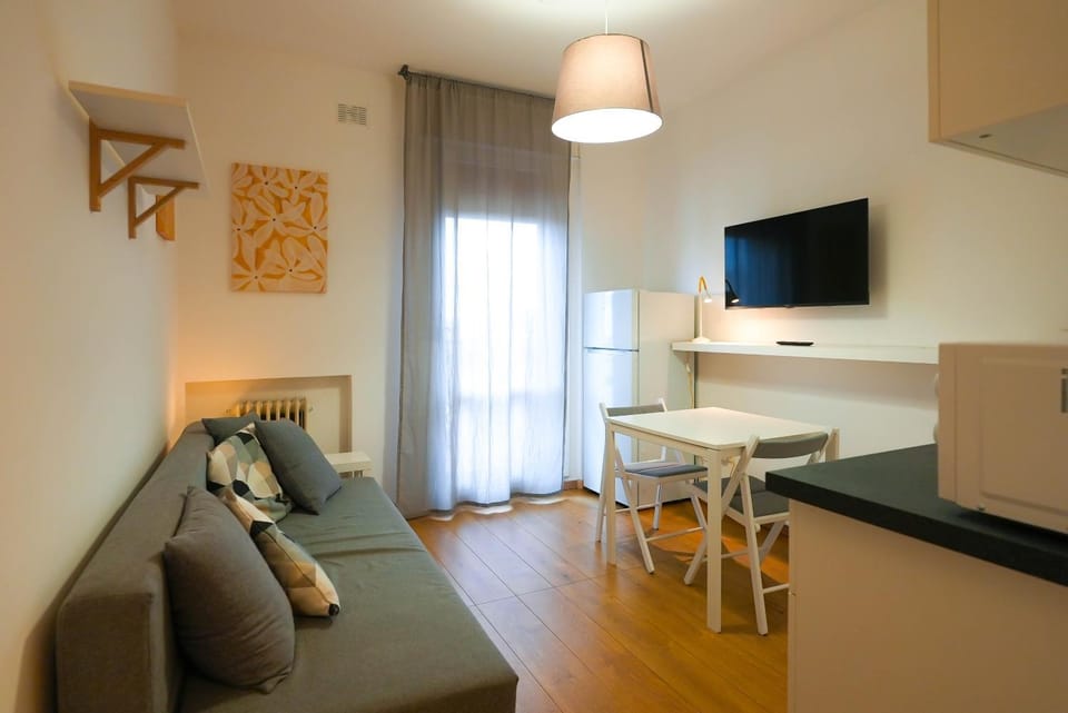 TV and multimedia, Living room, Dining area