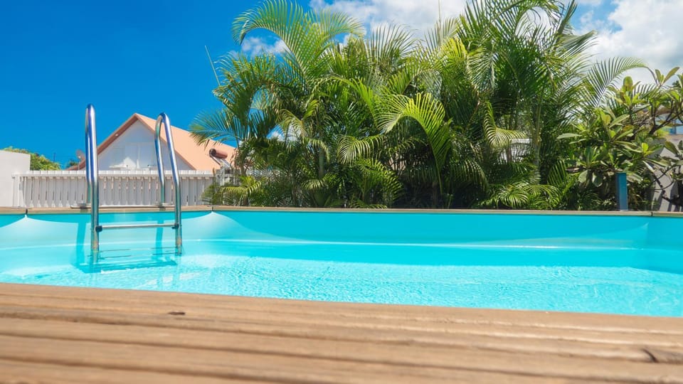 Swimming pool, Swimming pool